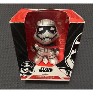 Limited Edition Petco Star Wars Collection Captain Phasma Dog Toy New READ